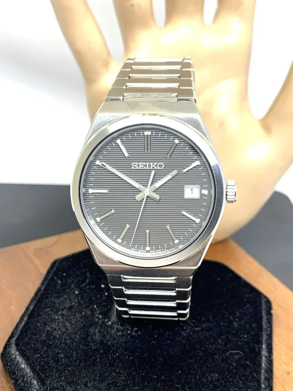 Seiko Men's Watch SUR557 Quartz Gray Dial Date Silver Stainless Steel 39mm